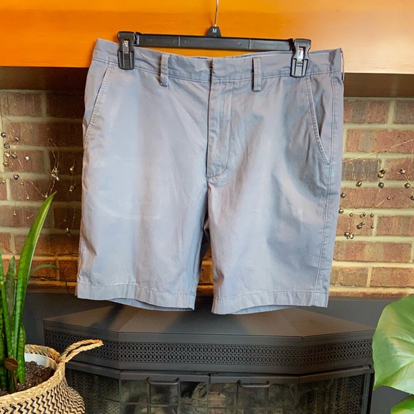 J. Crew Men’s Dusty Blue Flat Front Casual Dress Shorts, 10” Inseam, Size 35w - Picture 2 of 6